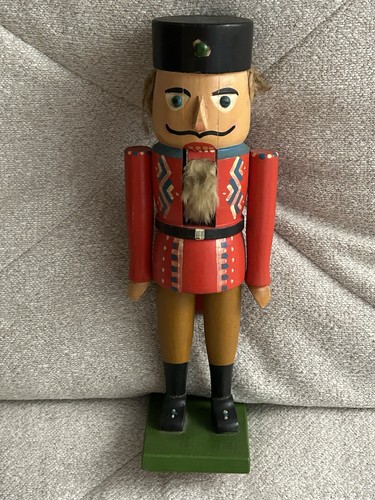 1930s antique soldier - 1930s, wooden