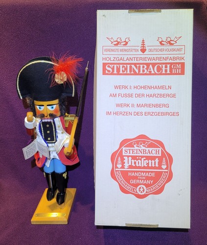 Signed steinbach toy - toy, soldier