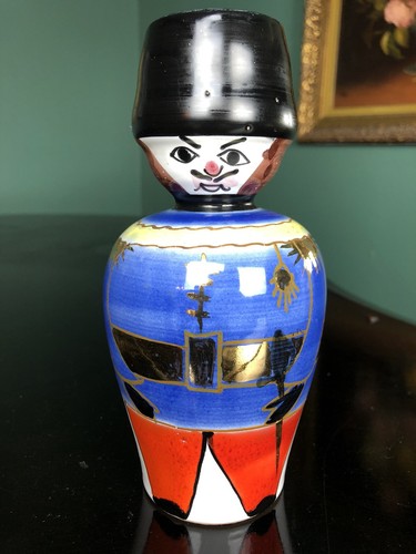 Vaso soldatino schiaccianoci