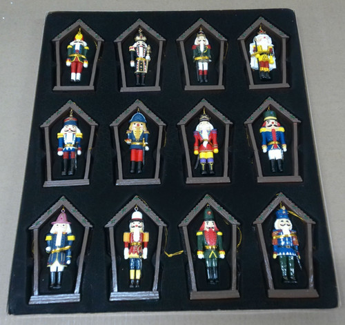 Rare vtg nutcracker toy - vtg, 4"